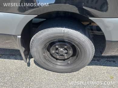 2019 Mercedes Sprinter Smartliner - Sprinter for Sale in Baldwin, NY - Photo 36