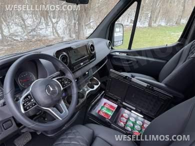 2024 Auto Elite Transformer Maybach Trim Mercedes-Benz Sprinter - Sprinter for Sale in Elkhart, IN - Photo 42