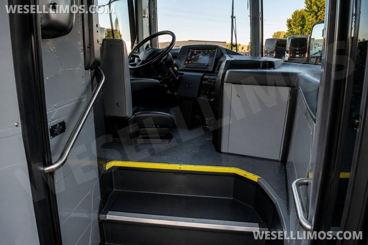 Motorcoach for Sale in Anaheim, CA - Photo 5