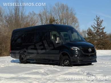 2022 4x4 Auto Elite Road Liner Limousine 15 Passenger Mercedes-Benz Sprinter - Sprinter for Sale in Elkhart, IN - Photo 8