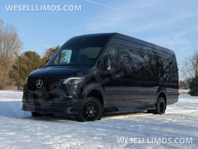 2022 4x4 Auto Elite Road Liner Limousine 15 Passenger Mercedes-Benz Sprinter - Sprinter for Sale in Elkhart, IN - Photo 36