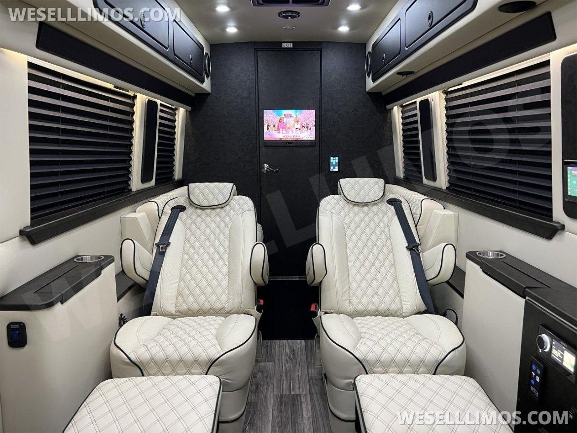 Sprinter for Sale in Elkhart, IN - Photo 12