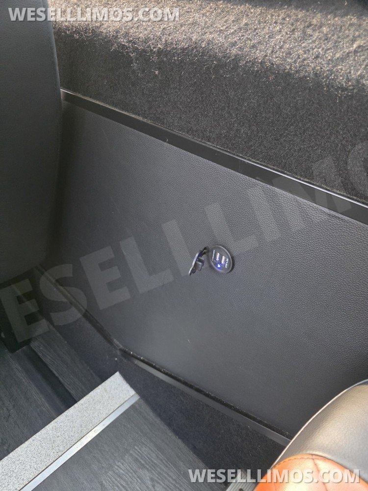 Executive Shuttle for Sale in Erie, PA - Photo 16