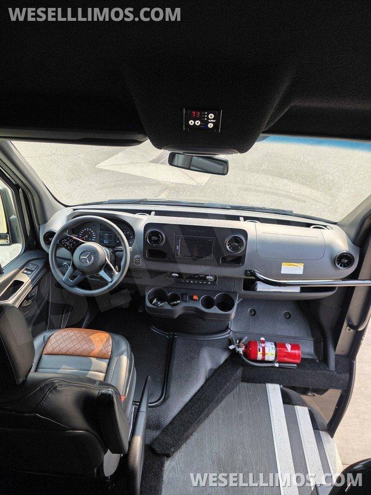 Executive Shuttle for Sale in Erie, PA - Photo 17