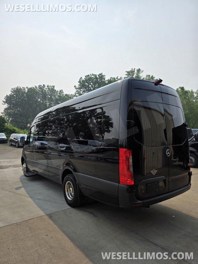 Executive Shuttle for Sale in Erie, PA - Photo 24