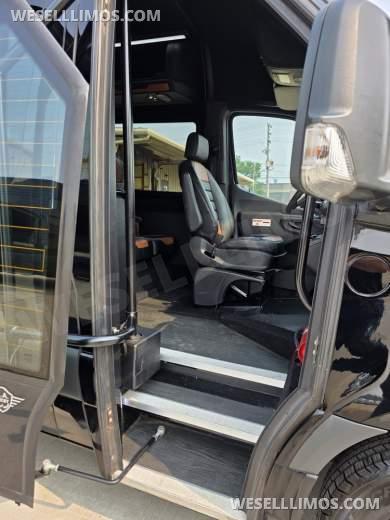2019 LA West Mercedes-Benz Sprinter 3500 Executive Shuttle - Executive Shuttle for Sale in Erie, PA - Photo 38