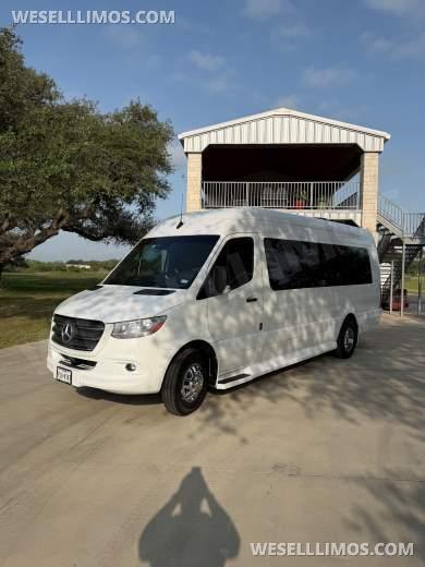 2020 Mercedes-Benz 3500HD Executive Shuttle for Sale in Cuero, TX - Main Photo