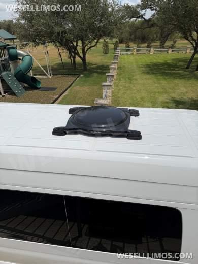2020 LCW Automotive Mercedes-Benz 3500HD Executive Shuttle - Executive Shuttle for Sale in Cuero, TX - Photo 6