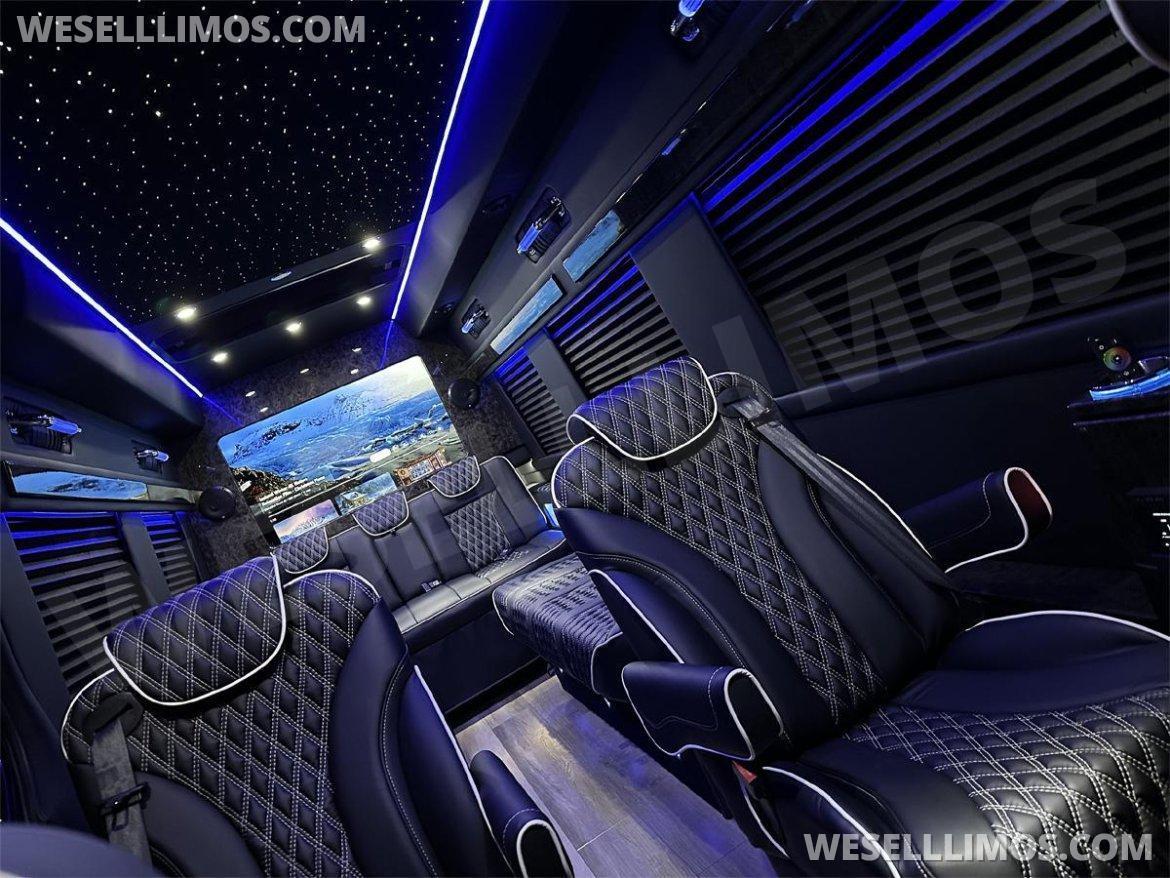 Sprinter for Sale in Elkhart, IN - Main Photo