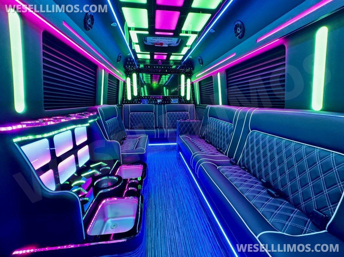 Limo Bus for Sale in Erie, PA - Photo 7