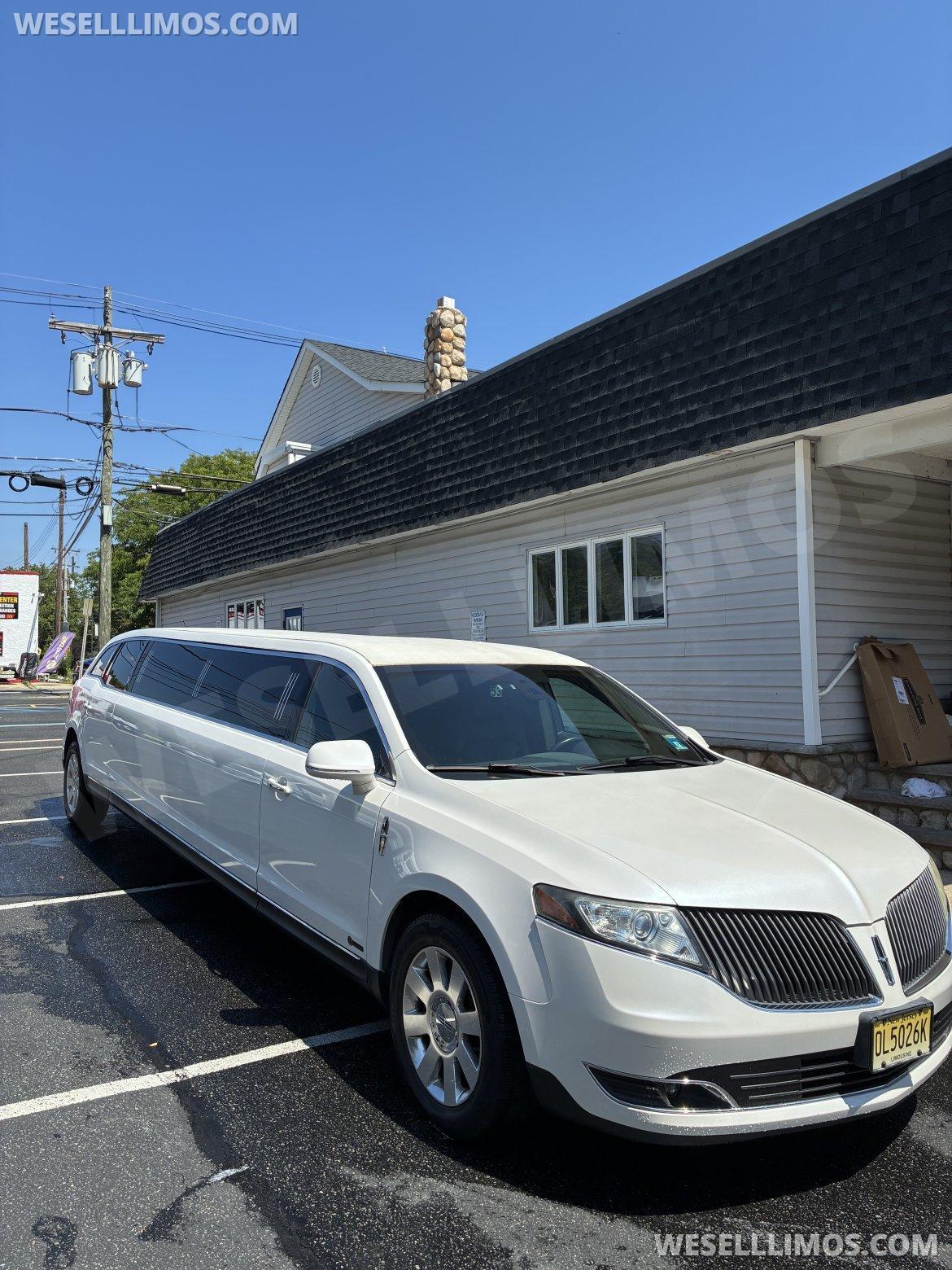 Limousine for Sale in Spotswood, NJ - Photo 6
