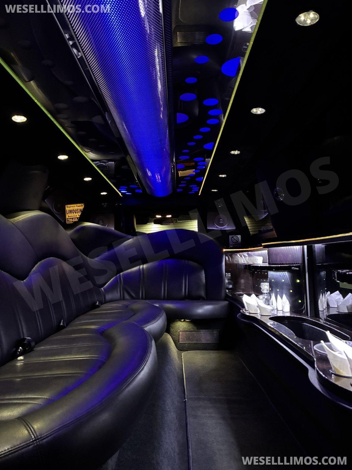 Limousine for Sale in Spotswood, NJ - Photo 8