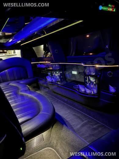 2014 Executive Coach Lincoln Mkt Limousine - Limousine for Sale in Spotswood, NJ - Photo 9