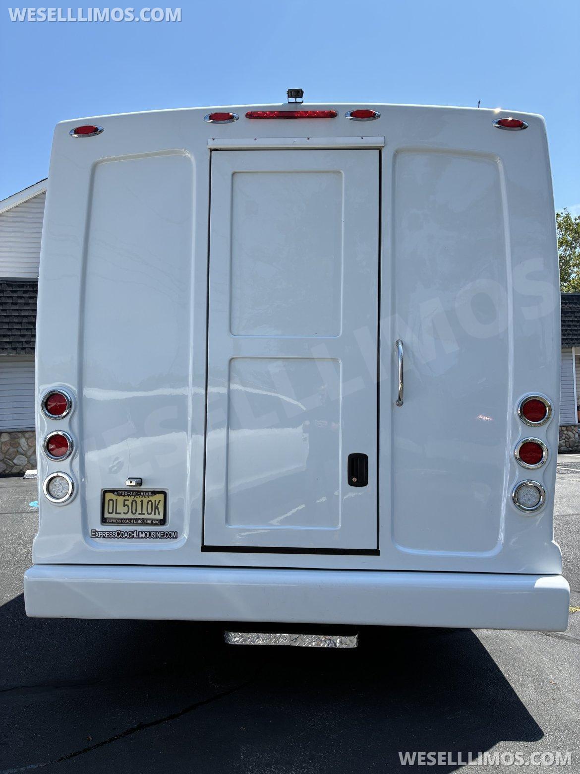 Limo Bus for Sale in Spotswood, NJ - Photo 8
