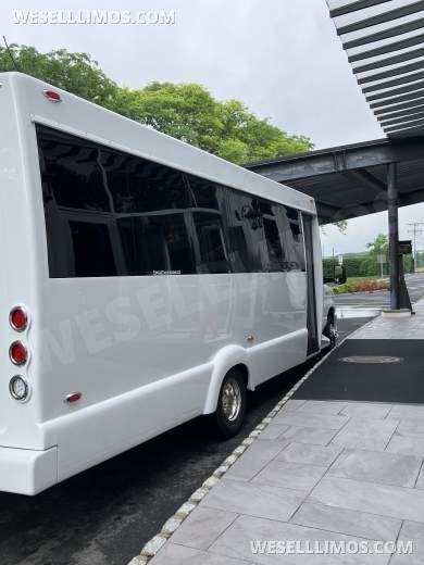 2014 Tiffany Ford E450 Limo Bus - Limo Bus for Sale in Spotswood, NJ - Photo 9