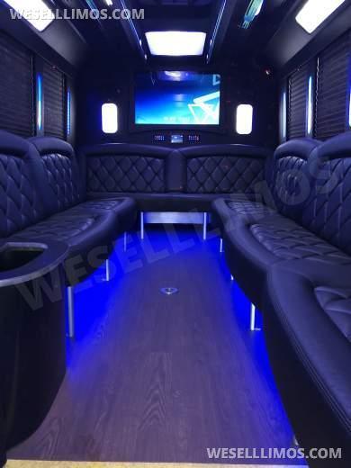 2014 Ford E450 Limo Bus for Sale in Spotswood, NJ - Main Photo