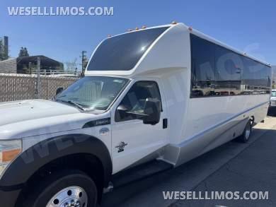 2016 Grech motors Ford f550 Shuttle Bus - Shuttle Bus for Sale in Laguna Niguel, CA - Photo 12