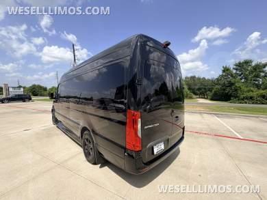 2020 First Class Customs Business Class #9423 Mercedes-Benz Sprinter 2500 RWD Sprinter - Sprinter for Sale in Cypress, TX - Photo 6
