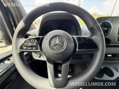 2020 First Class Customs Business Class #9423 Mercedes-Benz Sprinter 2500 RWD Sprinter - Sprinter for Sale in Cypress, TX - Photo 11