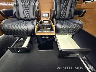 2020 First Class Customs Business Class #9423 Mercedes-Benz Sprinter 2500 RWD Sprinter - Sprinter for Sale in Cypress, TX - Photo 22