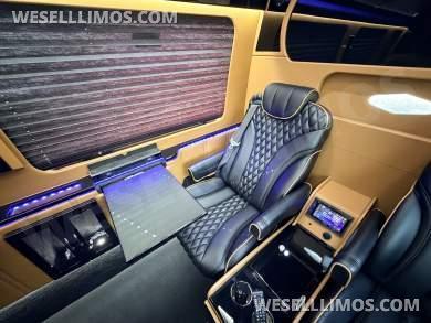 2020 First Class Customs Business Class #9423 Mercedes-Benz Sprinter 2500 RWD Sprinter - Sprinter for Sale in Cypress, TX - Photo 23