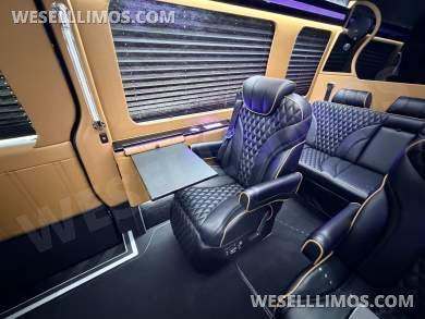 2020 First Class Customs Business Class #9423 Mercedes-Benz Sprinter 2500 RWD Sprinter - Sprinter for Sale in Cypress, TX - Photo 27