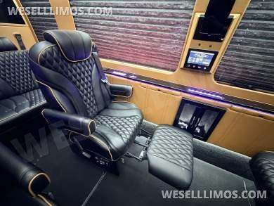 2020 First Class Customs Business Class #9423 Mercedes-Benz Sprinter 2500 RWD Sprinter - Sprinter for Sale in Cypress, TX - Photo 28