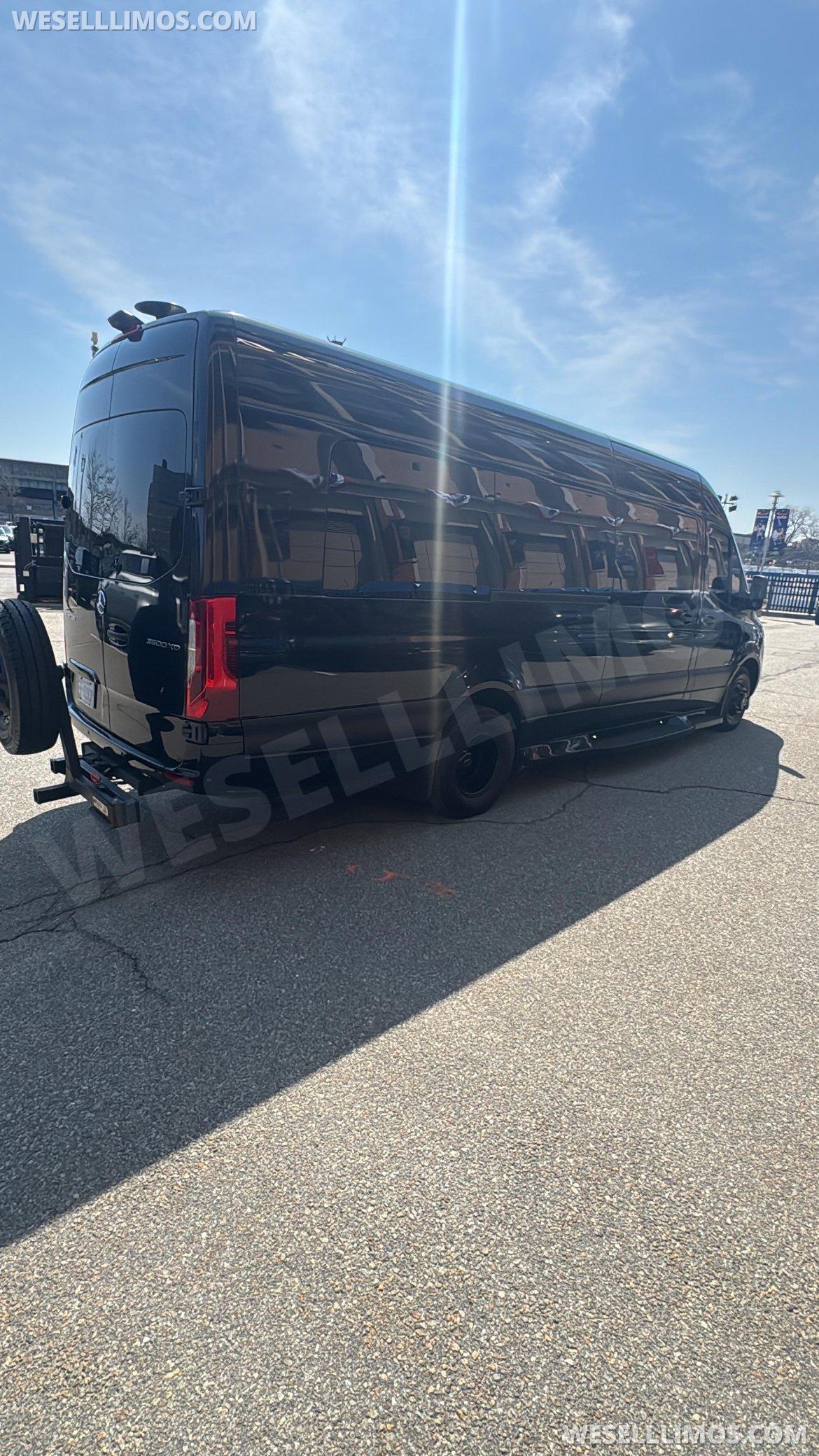 2023 Midwest Automotive Mercedes-Benz Luxe Sprinter 3500 Sprinter - Sprinter for Sale in NEW YORK, NY - Photo 6
