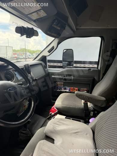 2012 Starcraft Ford 650 Super Duty Limo Bus - Limo Bus for Sale in Delray Beach, FL - Photo 9