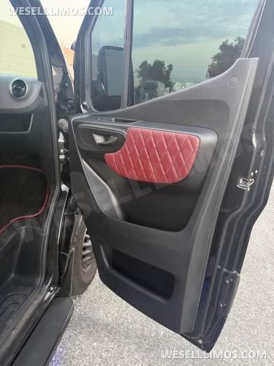 2025 Limos By Moonlight Mercedes-Benz MBZ 3500 170" Ext WB, limo Sprinter - Sprinter for Sale in bloomington, CA - Photo 11