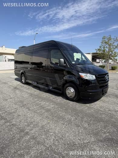 2026 limos by moonlight Mercedes-Benz MBZ 3500 sprinter 170" Ext WB Sprinter - Sprinter for Sale in bloomington, CA - Photo 12