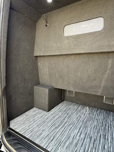 2026 limos by moonlight Mercedes-Benz MBZ 3500 sprinter 170" Ext WB Sprinter - Sprinter for Sale in bloomington, CA - Photo 15