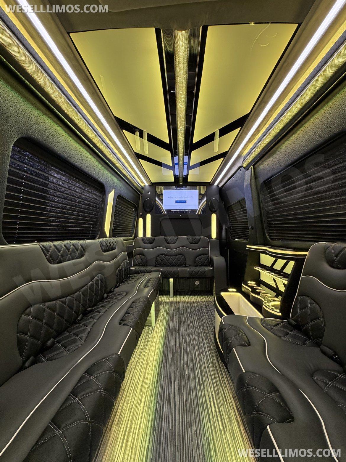 2025 limos by moonlight Mercedes-Benz 3500 170" Ext WB Sprinter - Photo 2