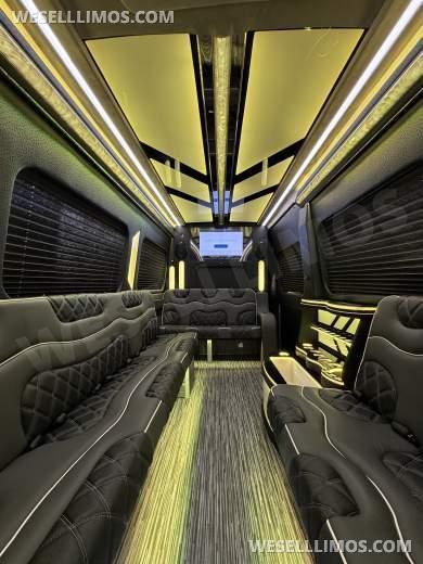 2025 Mercedes-Benz 3500 170" Ext WB Sprinter for Sale in bloomington, CA - Photo 2