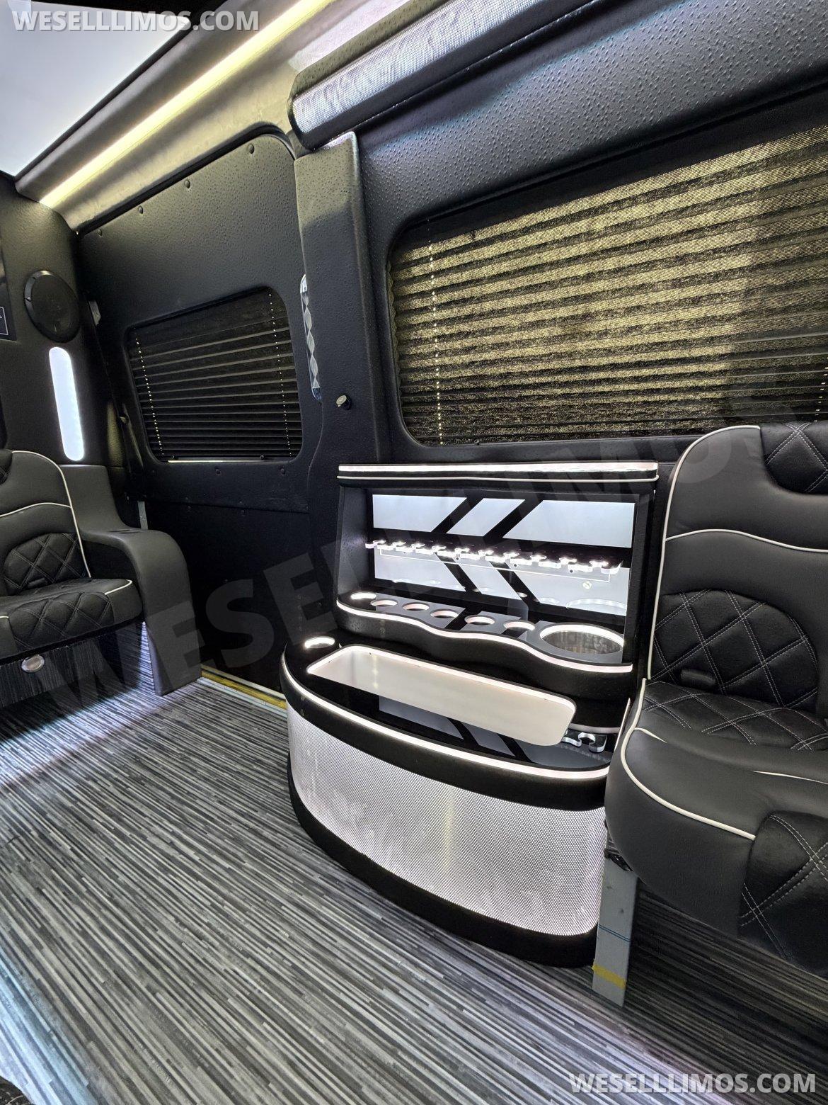 2025 limos by moonlight Mercedes-Benz 3500 170" Ext WB Sprinter - Photo 3