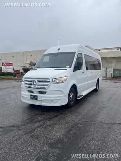2025 limos by moonlight Mercedes-Benz 3500 170" Ext WB Sprinter - Sprinter for Sale in bloomington, CA - Photo 15