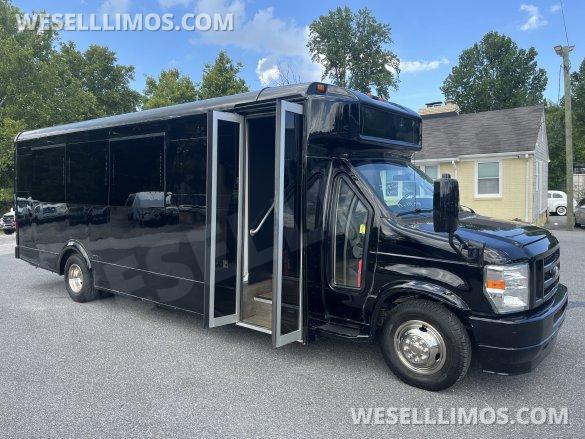 2017 Ford E450
