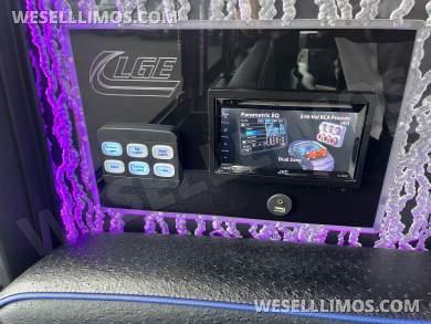 2017 LGE Ford E450 Limo Bus - Limo Bus for Sale in Pasadena, MD - Photo 9
