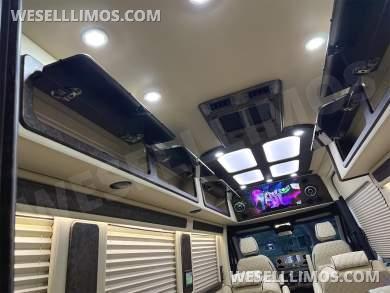 2026 Heat/Massage Starlink Luxe Cruiser Auto Elite Mercedes-Benz Sprinter - Sprinter for Sale in Elkhart, IN - Photo 31