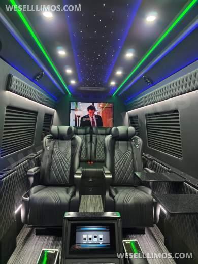2026 Global Motor Coach Mercedes-Benz Sprinter 3500 CEO/Jet Executive Shuttle - Executive Shuttle for Sale in Erie, PA - Photo 15