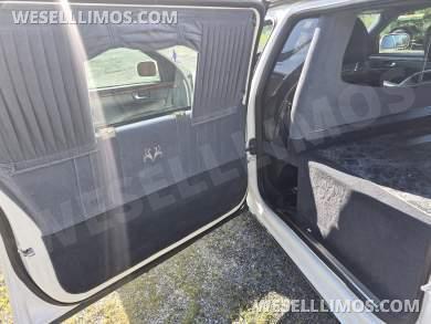 2009 Federal Cadillac DTS Funeral - Funeral for Sale in Chicago, IL - Photo 10