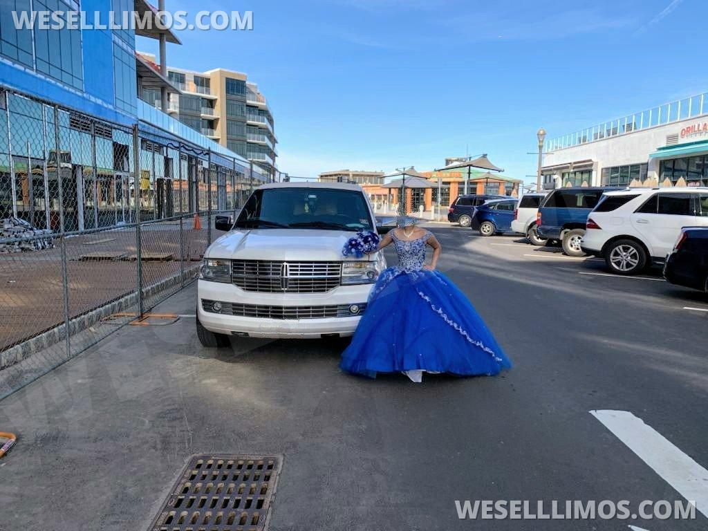 2008 Tiffany Coachworks Lincoln Navigator SUV Stretch - Photo 2