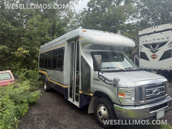 2009 Ford E350