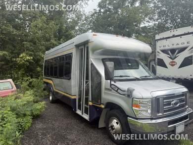 2009 Ford E350 Shuttle Bus for Sale in Pittsburgh, PA - Main Photo
