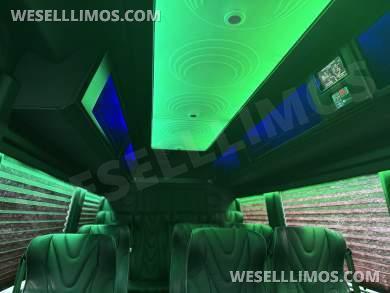 2022 Executive Coach Builders Mercedes-Benz 3500 Executive Sprinter Sprinter - Sprinter for Sale in Gainesville, VA - Photo 20