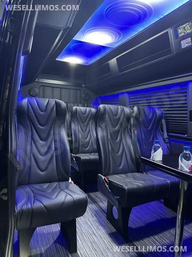 2022 Executive Coach Builders Mercedes-Benz 3500 Executive Sprinter Sprinter - Sprinter for Sale in Gainesville, VA - Photo 24