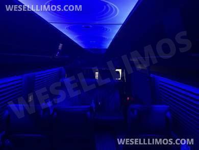 2022 Executive Coach Builders Mercedes-Benz 3500 Executive Sprinter Sprinter - Sprinter for Sale in Gainesville, VA - Photo 27