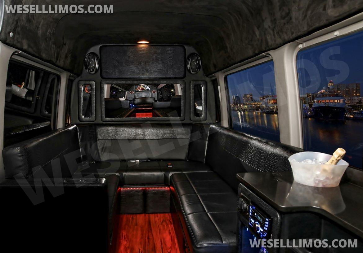 2016 Custom Mercedes-Benz 2500 Sprinter - Photo 2