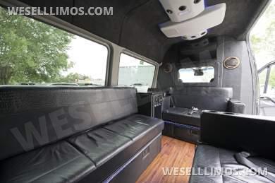 2016 Mercedes-Benz 2500 Sprinter for Sale in Sarasota, FL - Photo 3