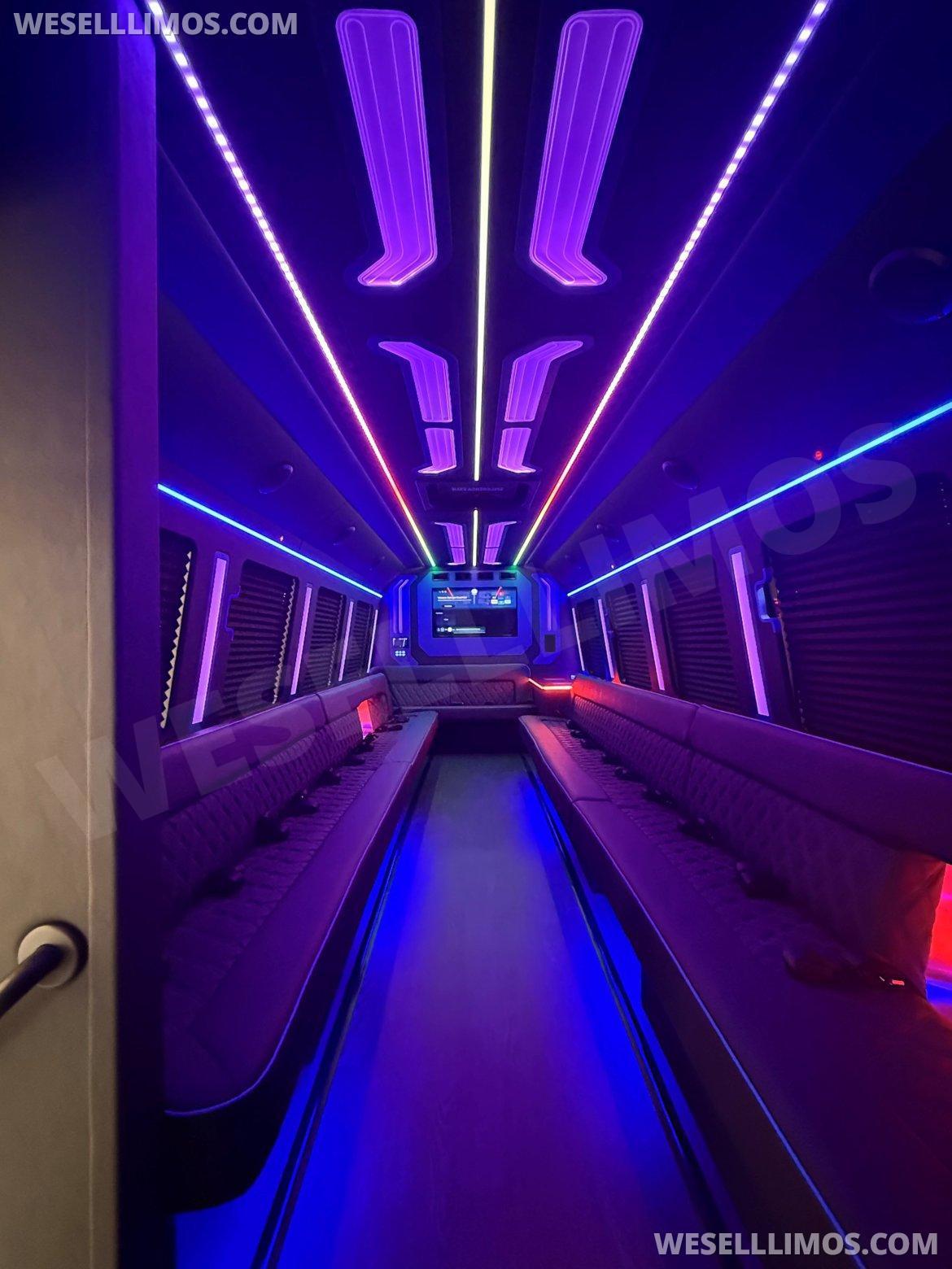 2027 LGE Coachworks Ford F-Series Limo Bus - Photo 2